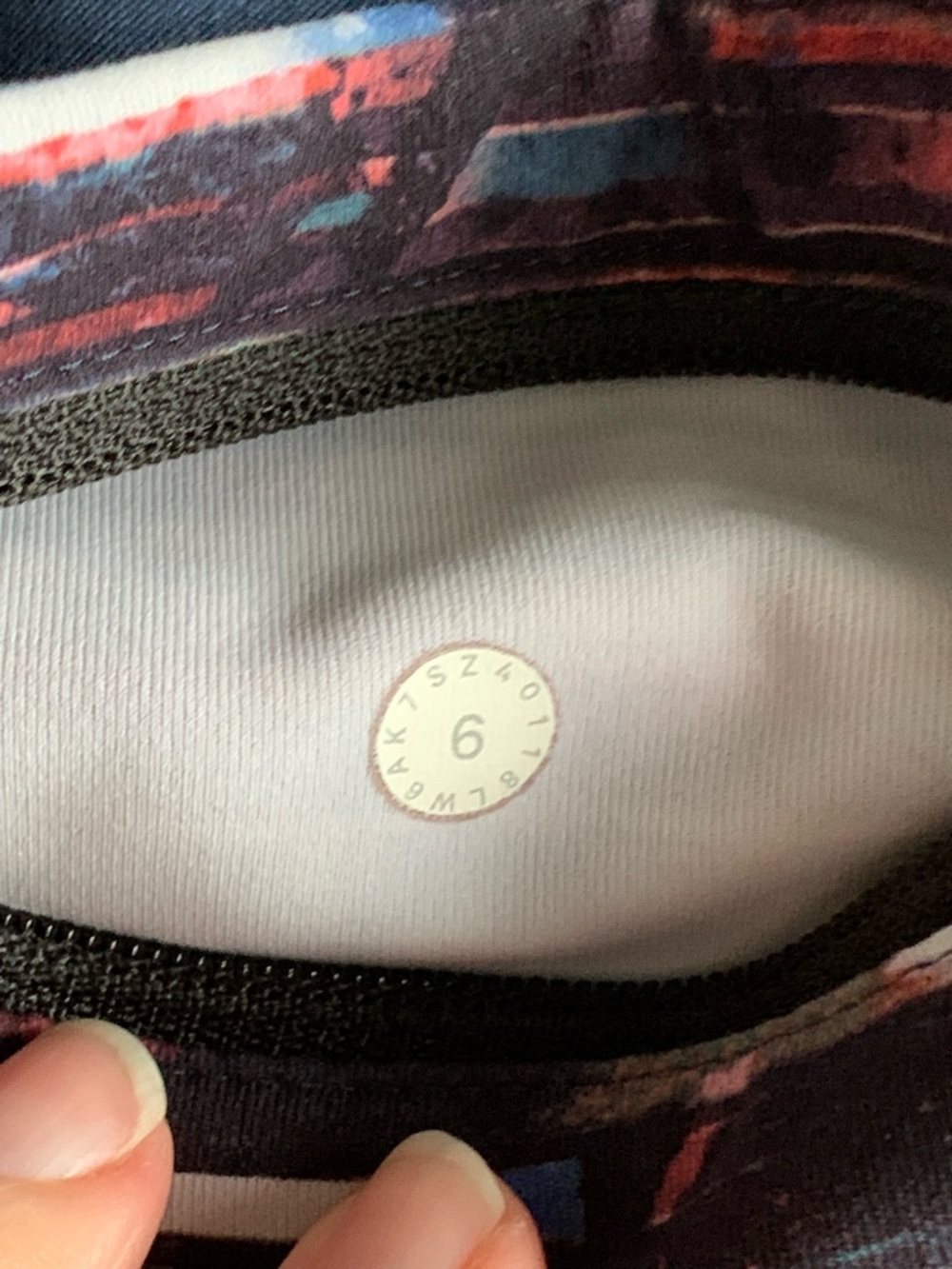 lululemon athletica Speed Up Crop 21” leggings size 6 - Picture 9 of 9